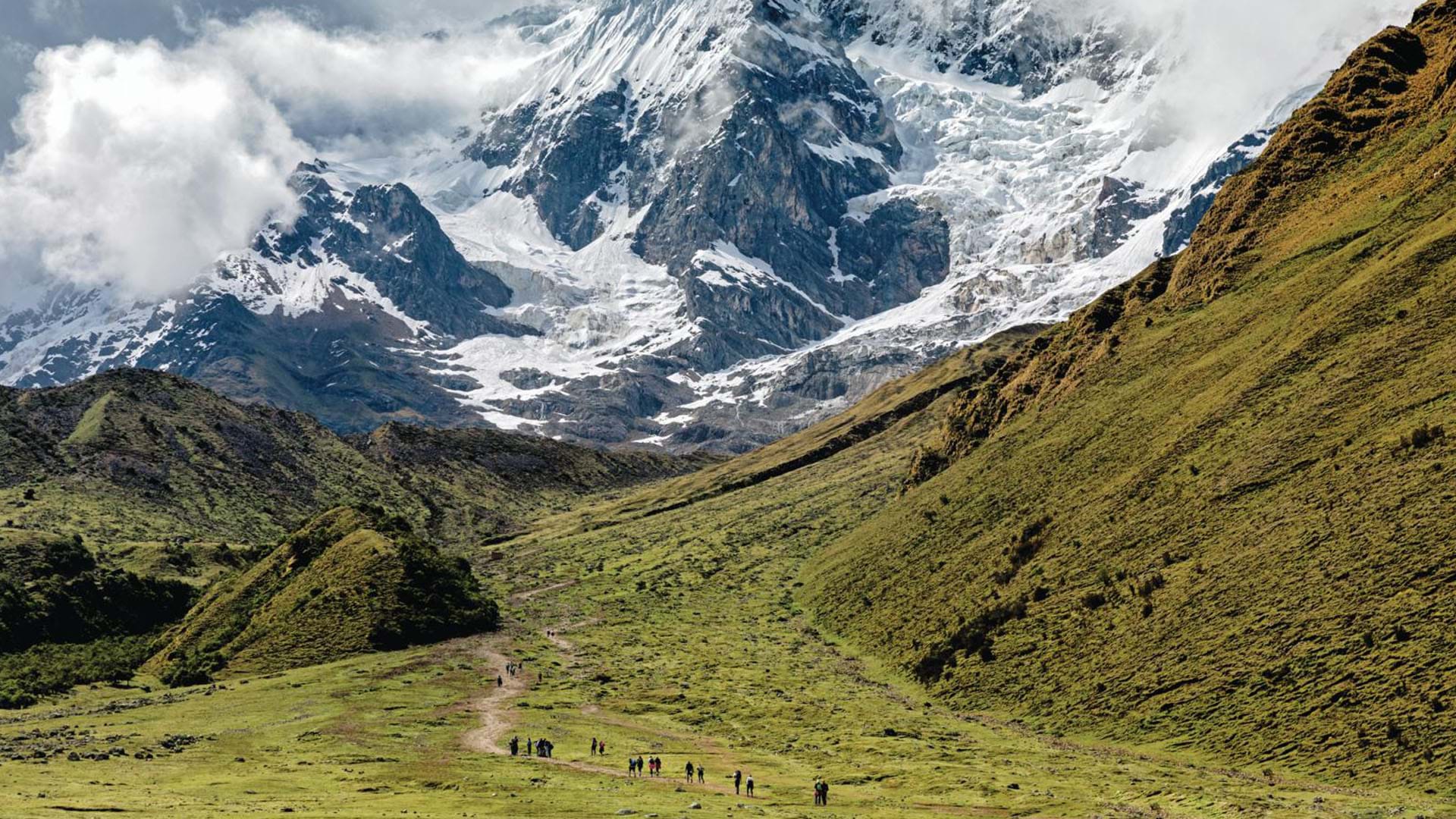 5 tips for climbing the Salkantay mountain